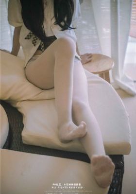 动漫打扑克