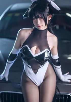 不扣纽扣的女孩